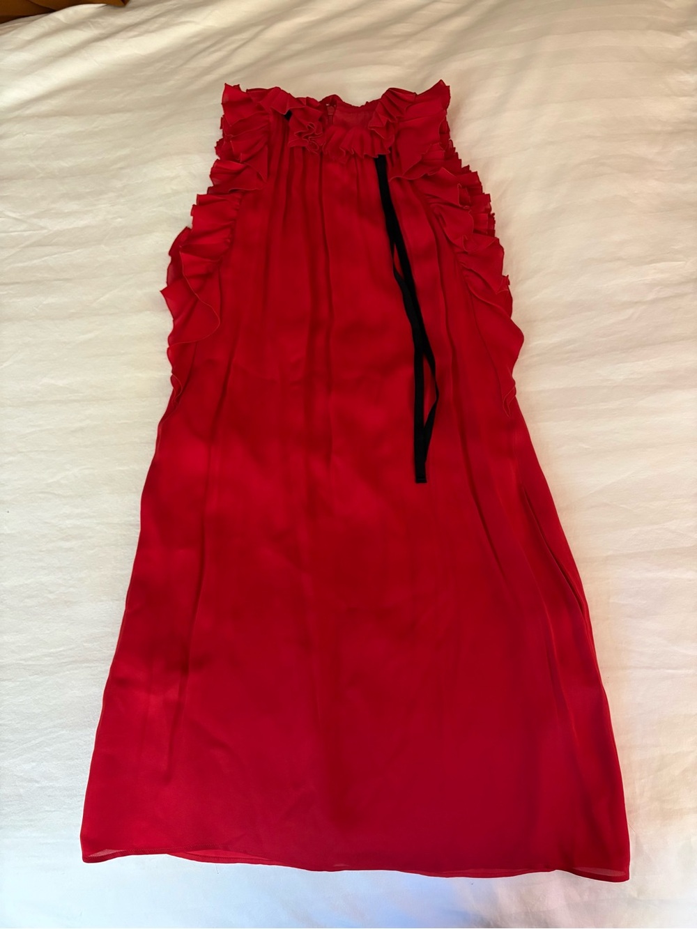 Gucci Red Ruffle-Trim Sleeveless Mini Dress with Black Tie - Picture 2 of 4